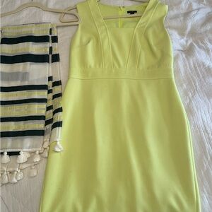 Ann Taylor Vibrant Lime Dress. Size 6P